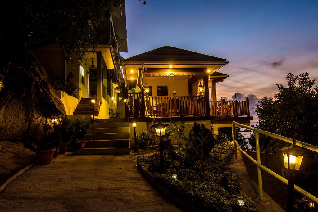 Treasure Cove Hotel & Restaurant Bel Ombre Exterior photo